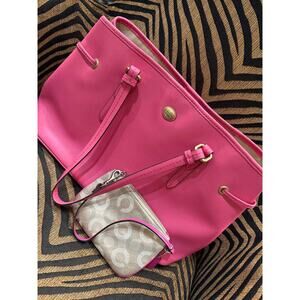 Purse - Coach Shoulder Bag with Coinpurse Clutch